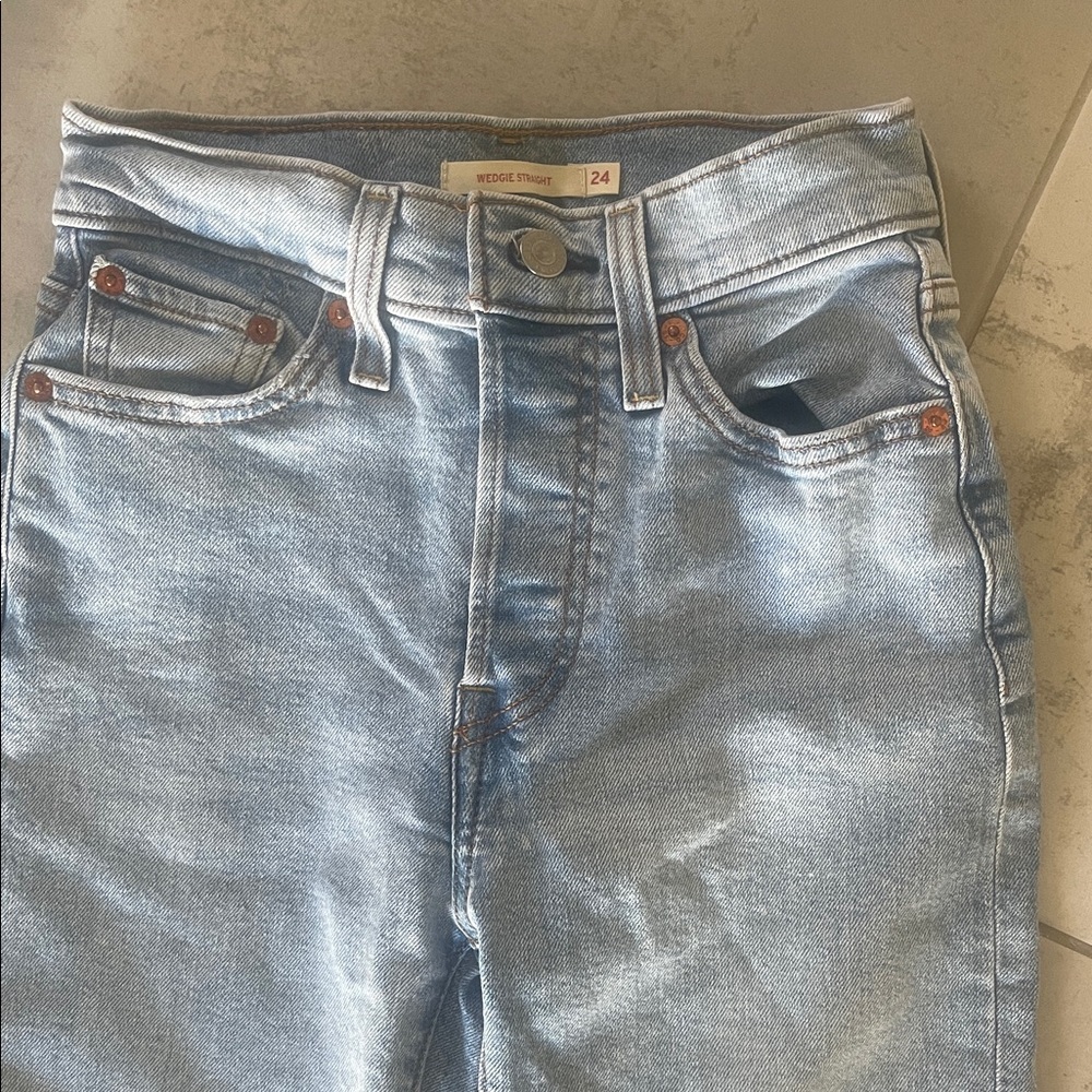 Levi's Wedgie Straight Leg Jeans Size 24 women